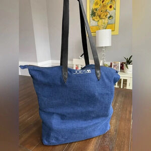 Joe’s tote bag